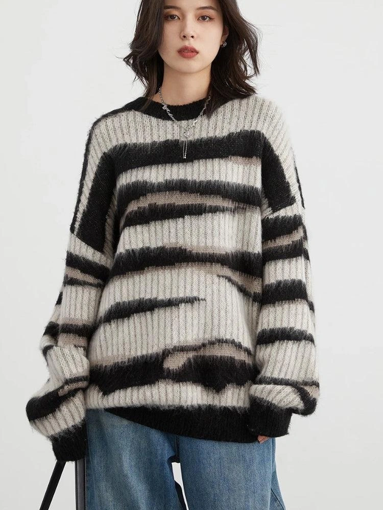 Sweater Zébré: Un Chic Sauvage, Douceur Irrésistible, L'Élégance Fait Son Show, Confort Absolu!